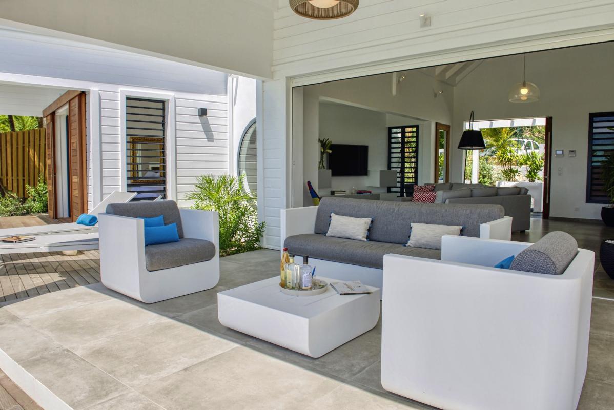 8.Location villa piscine vue mer Sainte Anne Guadeloupe